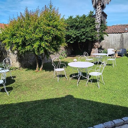 La Marie Galante Appart'Hotel Saint-Georges-d'Oleron Εξωτερικό φωτογραφία