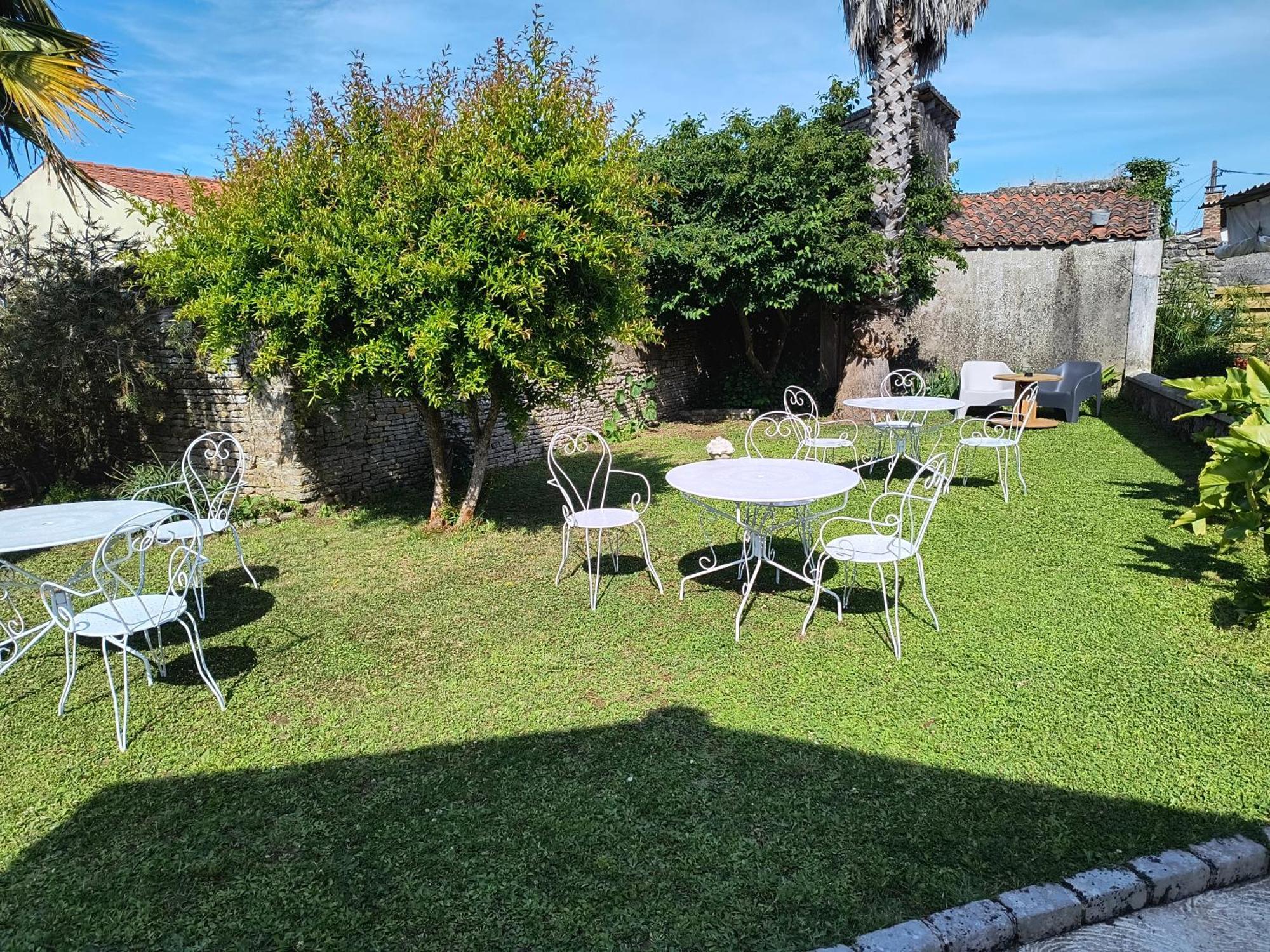 La Marie Galante Appart'Hotel Saint-Georges-d'Oleron Εξωτερικό φωτογραφία